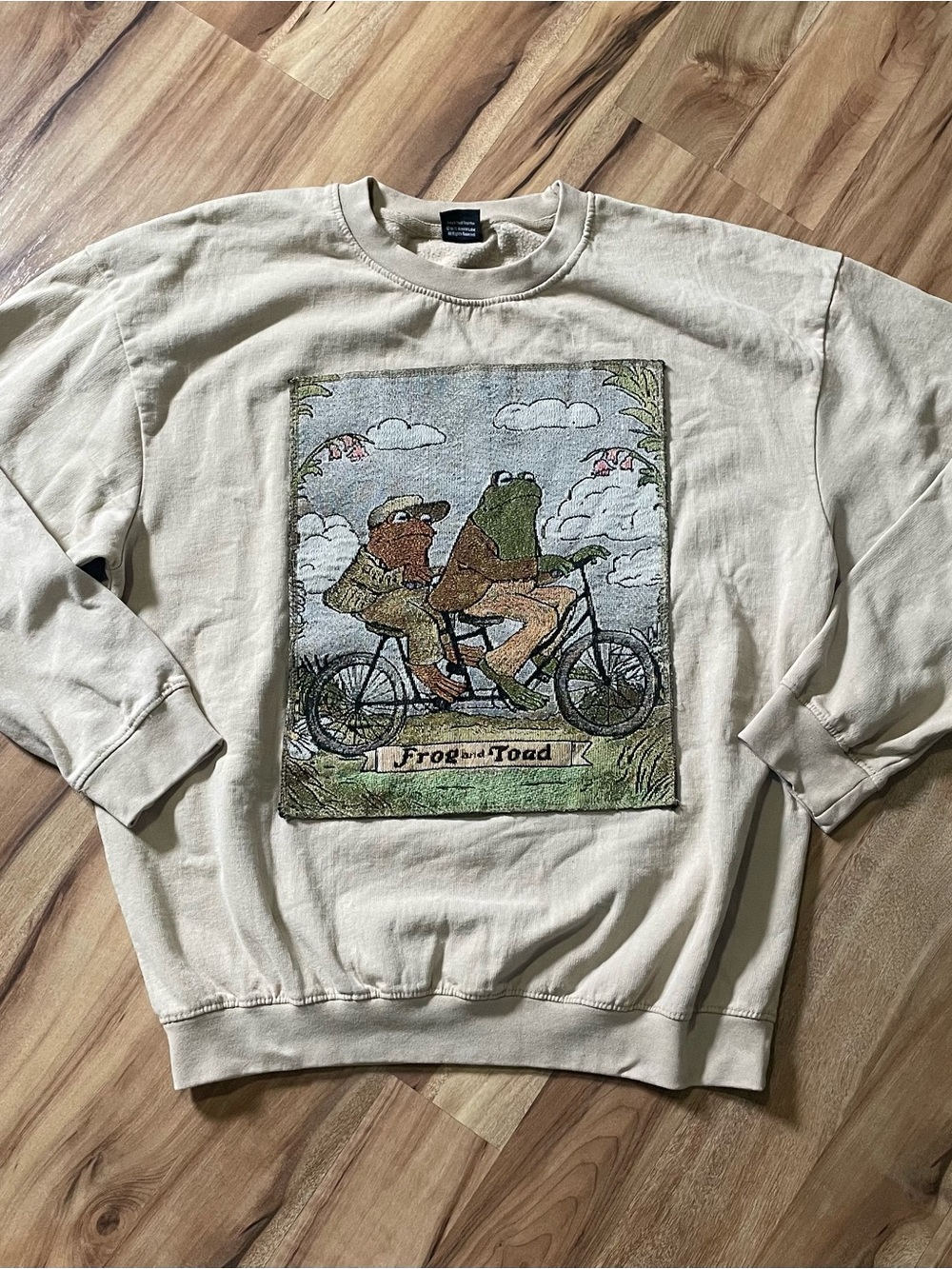 Frog and Toad Woven Patch Sweatshirt | Cottagecore Aesthetic Crewneck- Unisex LG